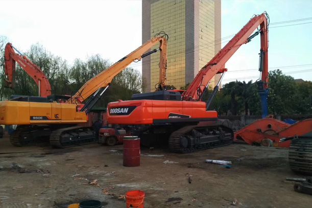 打樁臂現(xiàn)場(chǎng)